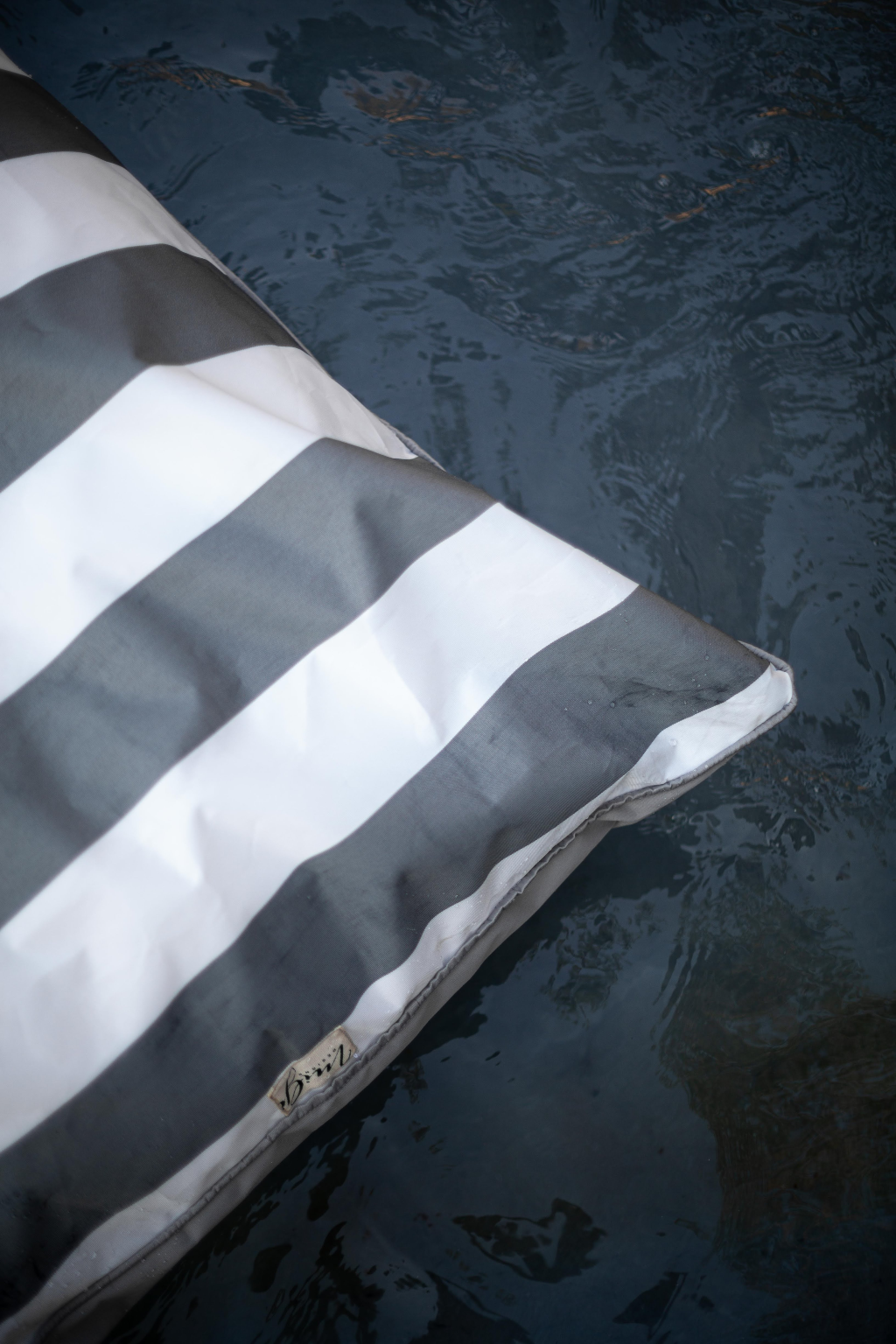 Floating Pool/ Outdoor Cushion